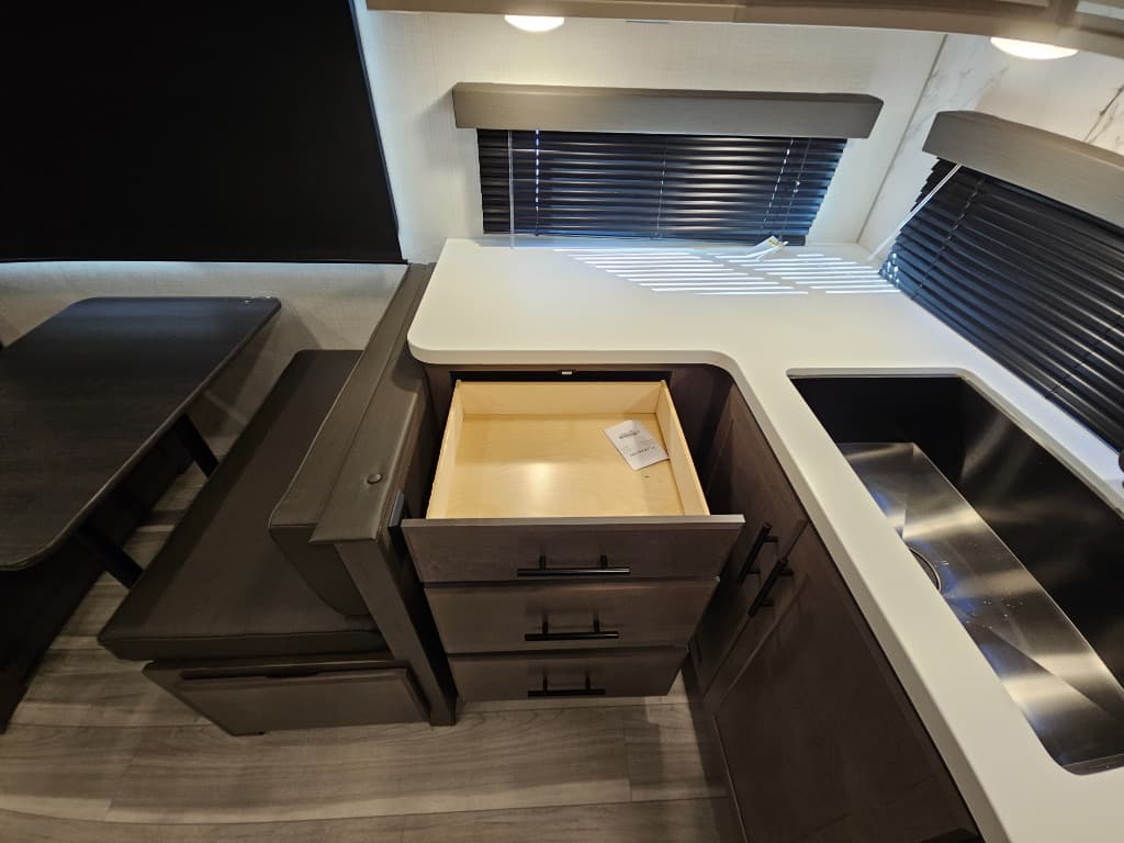 2026 Keystone RV 2026 Keystone RV Cougar Half-Ton - thumbnail 15