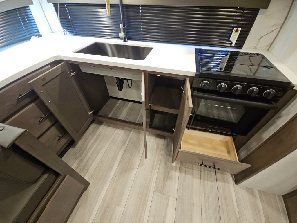 2026 Keystone RV 2026 Keystone RV Cougar Half-Ton - thumbnail 21