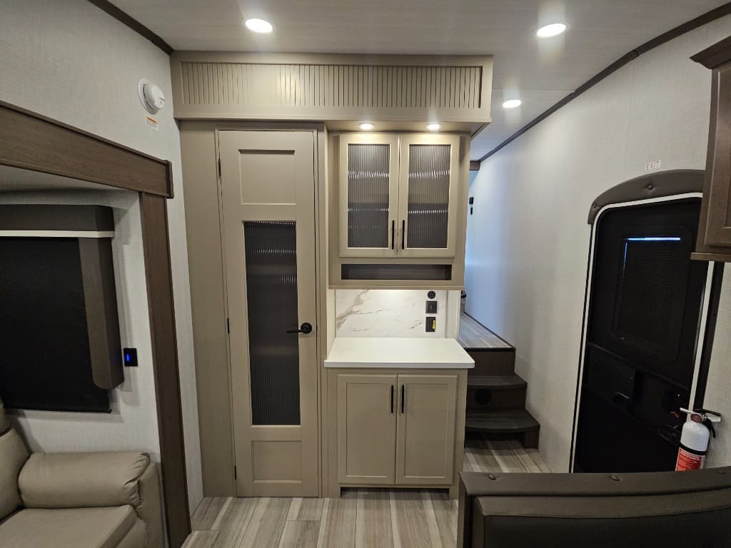 2026 Keystone RV 2026 Keystone RV Cougar Half-Ton - thumbnail 27