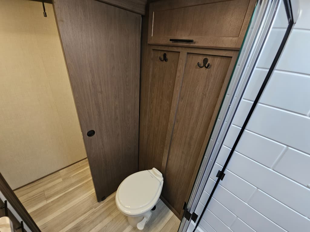 2026 Keystone RV 2026 Keystone RV Cougar Half-Ton - thumbnail 31