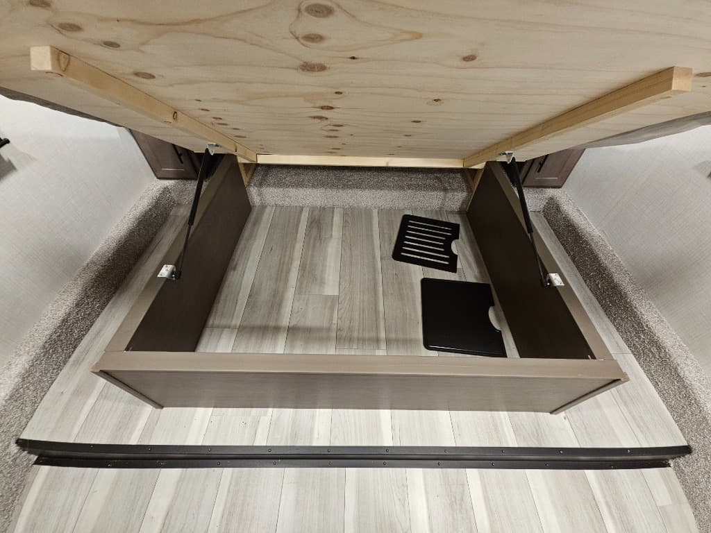 2026 Keystone RV 2026 Keystone RV Cougar Half-Ton - thumbnail 38