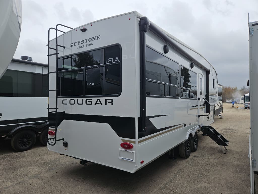 2026 Keystone RV 2026 Keystone RV Cougar Half-Ton - thumbnail 3