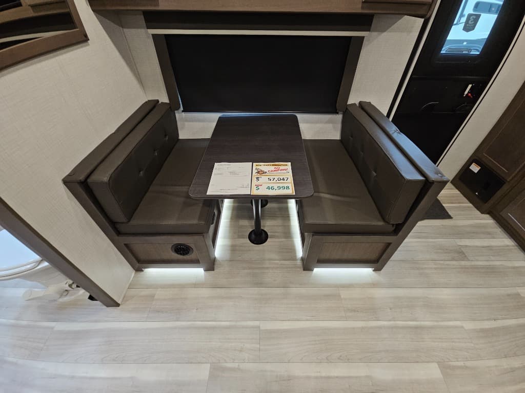 2026 Keystone RV 2026 Keystone RV Cougar Half-Ton - thumbnail 9