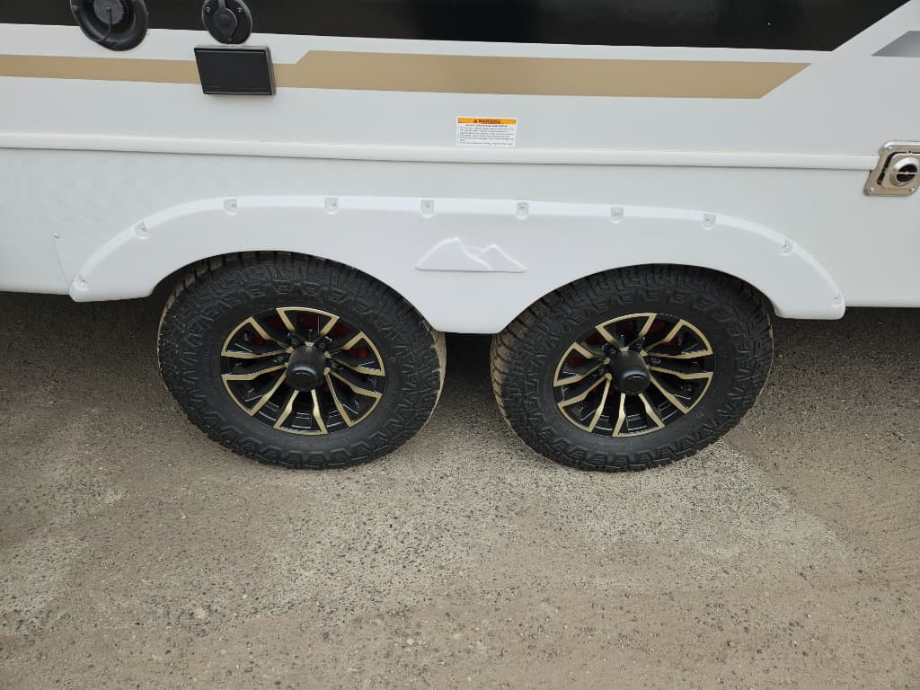 2026 Keystone RV 2026 Keystone RV Cougar Half-Ton - thumbnail 36