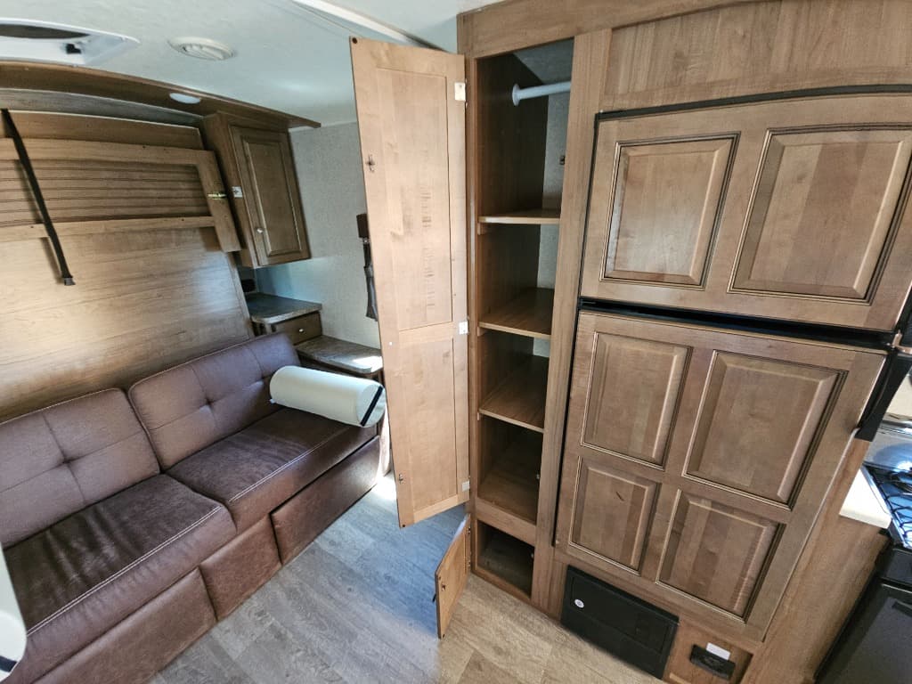 2019 Forest River 2019 Forest River Rockwood Roo - thumbnail 13