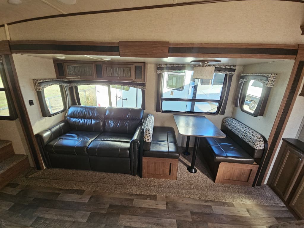 2018 2018 undefined undefined - thumbnail 7