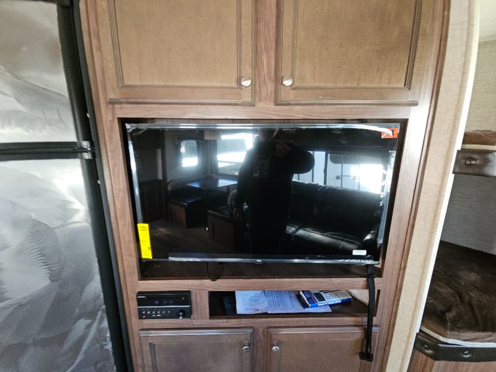 2018 Heartland RV 2018 Heartland RV Pioneer - thumbnail 16