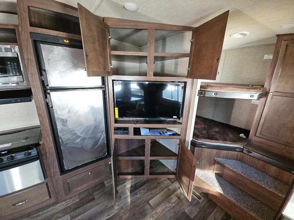 2018 2018 undefined undefined - thumbnail 17