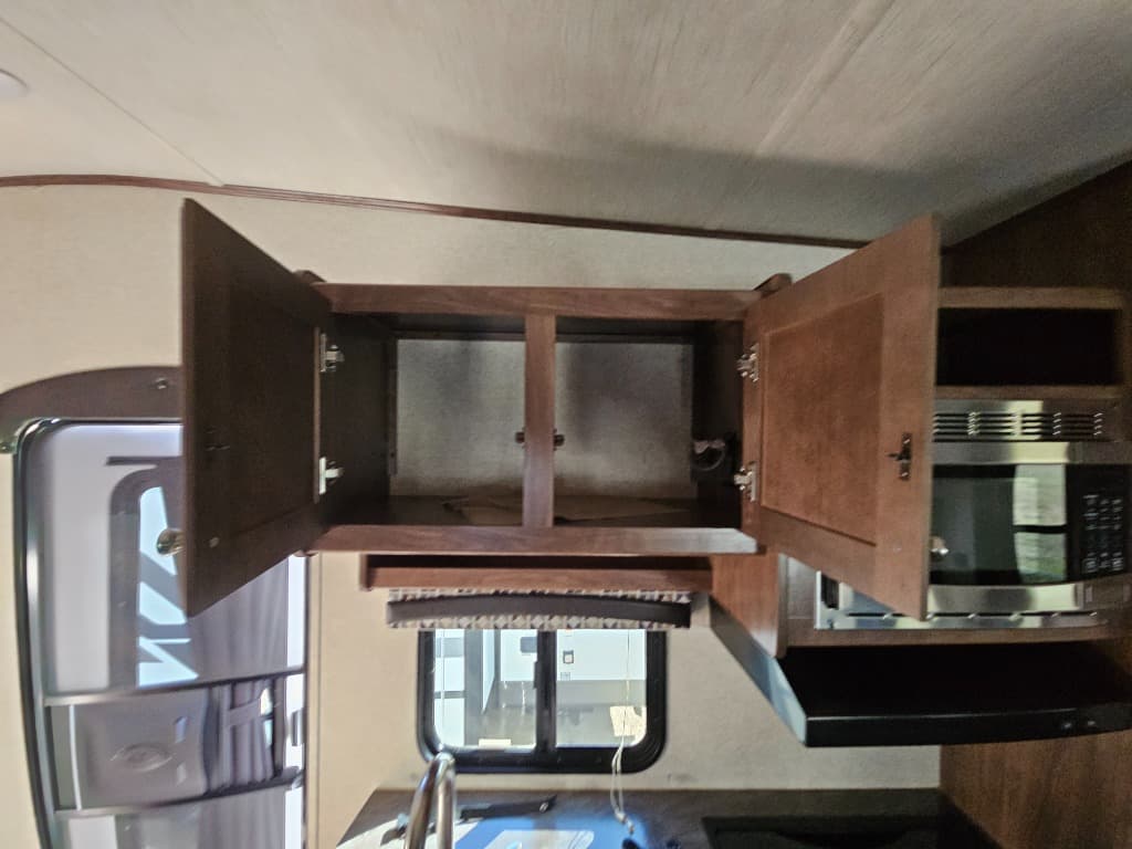 2018 Heartland RV 2018 Heartland RV Pioneer - thumbnail 21