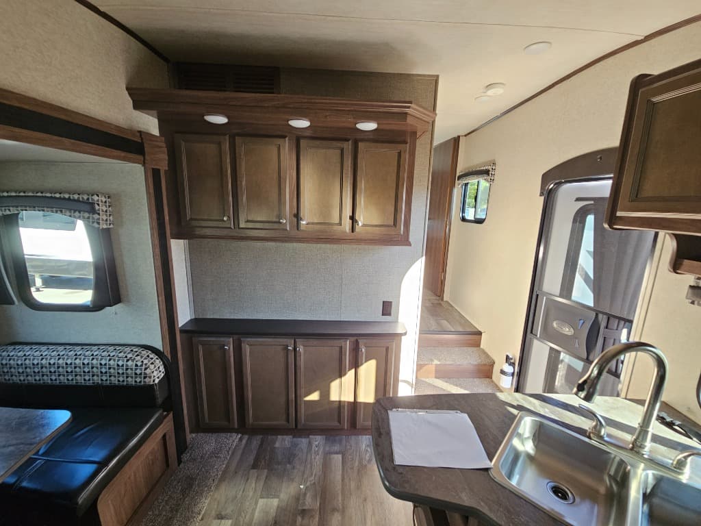 2018 Heartland RV 2018 Heartland RV Pioneer - thumbnail 26