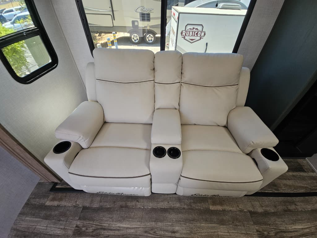 2024 Dutchmen 2024 Dutchmen Eddie Bauer - thumbnail 11