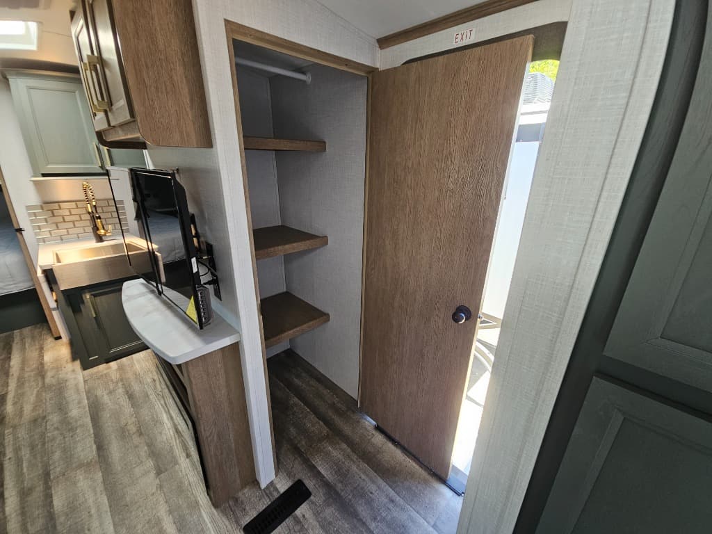 2024 Dutchmen 2024 Dutchmen Eddie Bauer - thumbnail 13