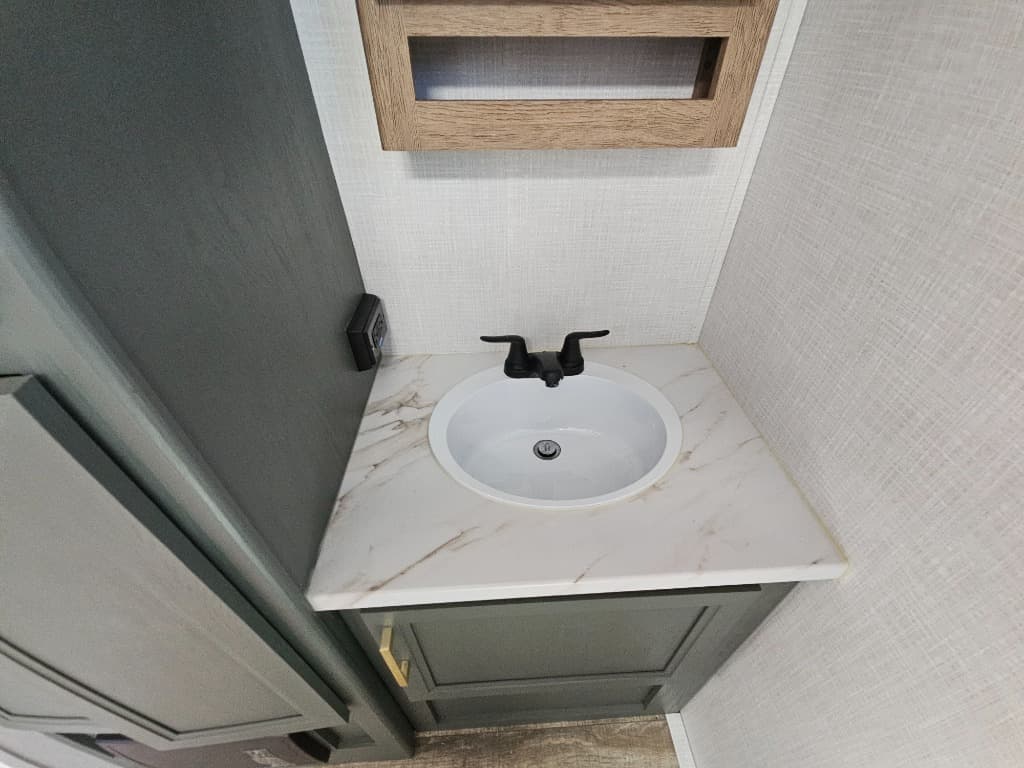 2024 Dutchmen 2024 Dutchmen Eddie Bauer - thumbnail 36