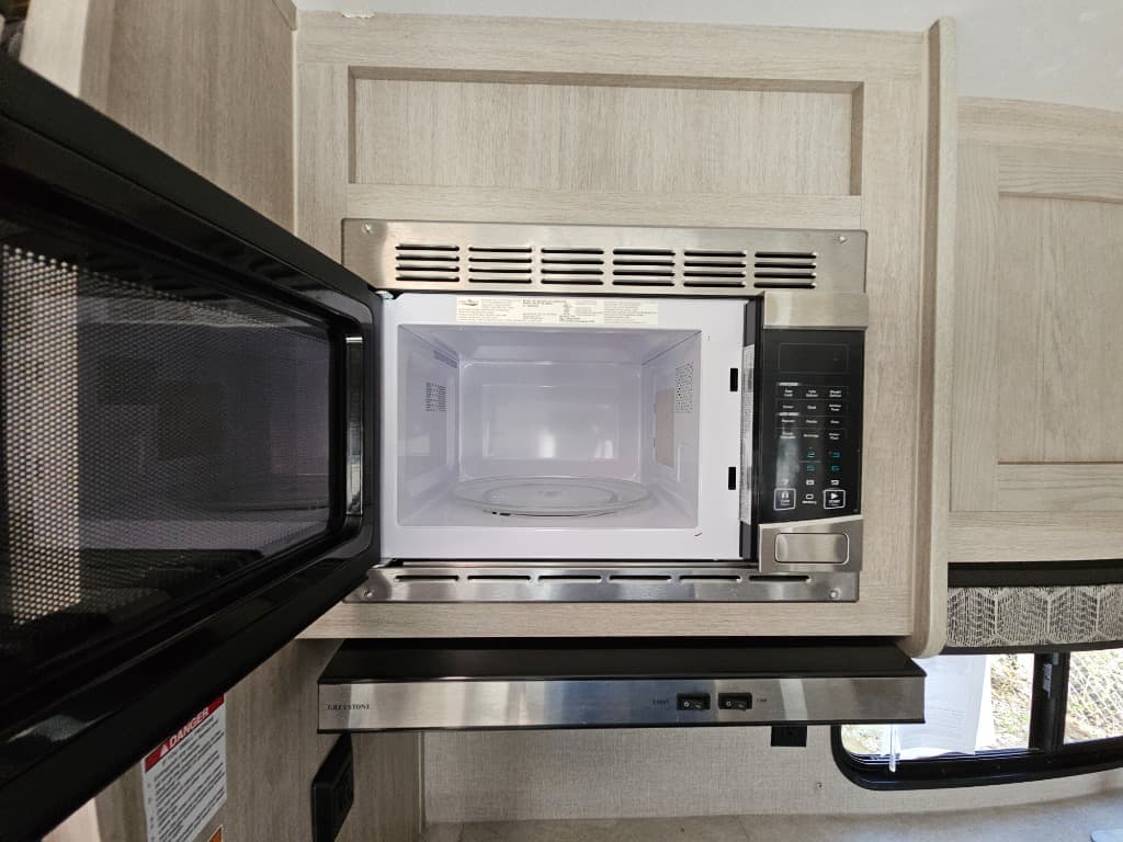 2022 Coachmen 2022 Coachmen Catalina Legacy - thumbnail 21