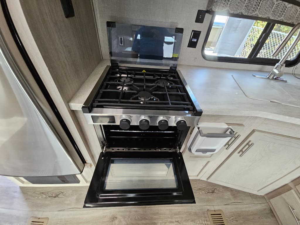 2022 Coachmen 2022 Coachmen Catalina Legacy - thumbnail 23