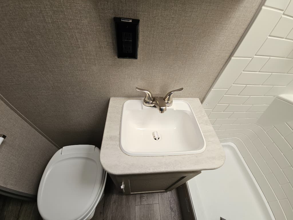 2022 Coachmen 2022 Coachmen Catalina Legacy - thumbnail 35