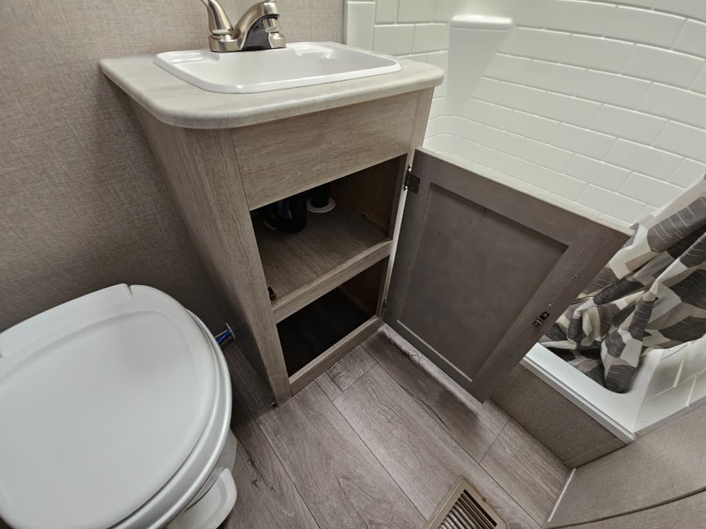 2022 Coachmen 2022 Coachmen Catalina Legacy - thumbnail 36