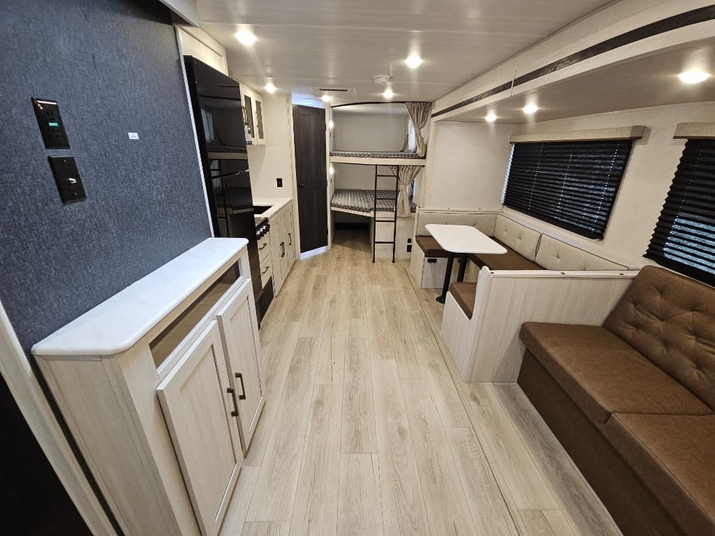 2025 Forest River 2025 Forest River Surveyor Camp Series - thumbnail 8