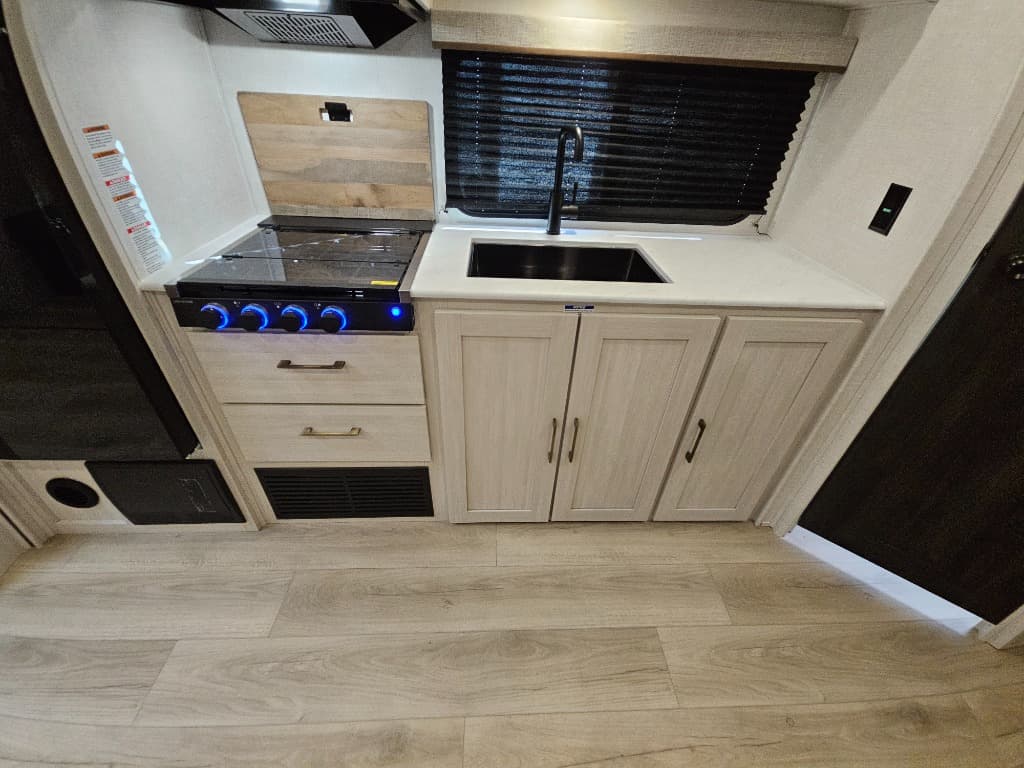 2025 Forest River 2025 Forest River Surveyor Camp Series - thumbnail 37