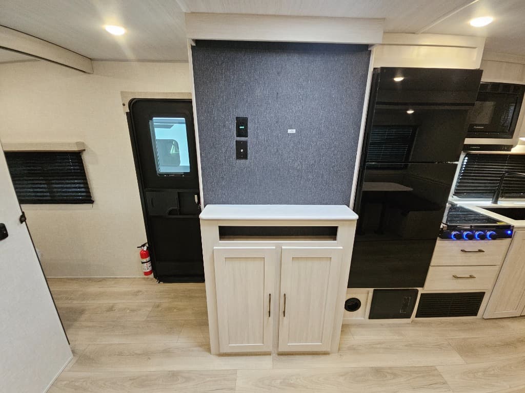 2025 Forest River 2025 Forest River Surveyor Camp Series - thumbnail 38