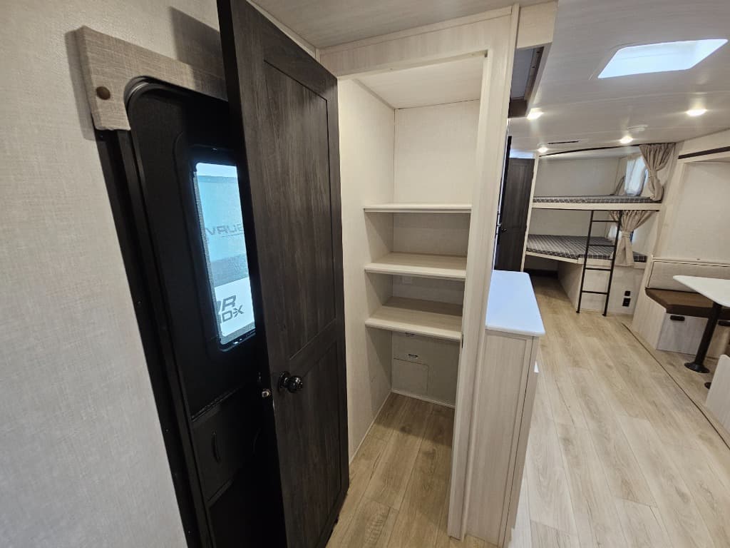 2025 Forest River 2025 Forest River Surveyor Camp Series - thumbnail 43