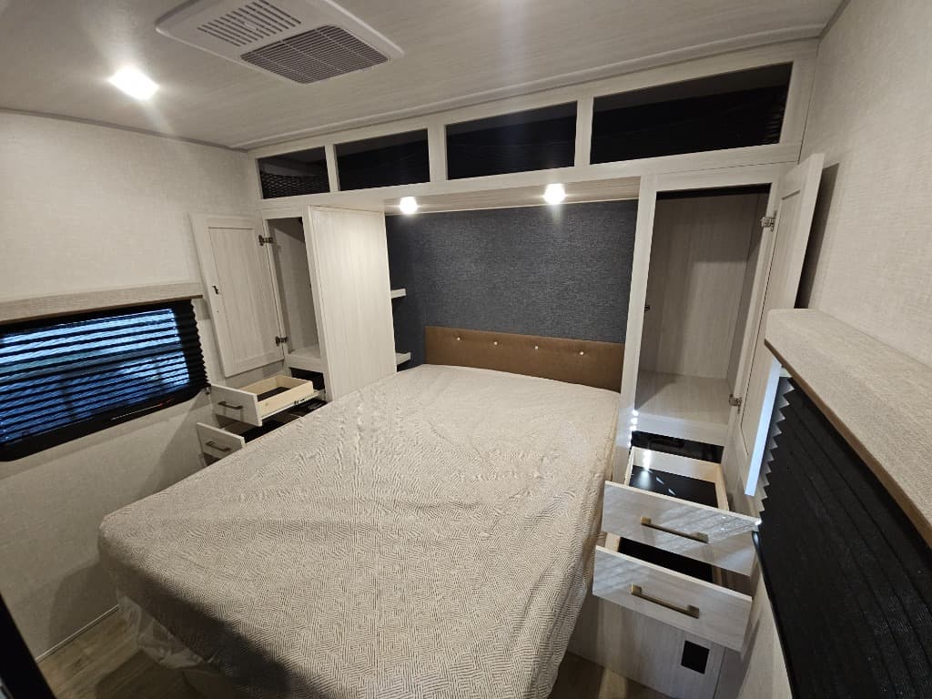 2025 Forest River 2025 Forest River Surveyor Camp Series - thumbnail 46