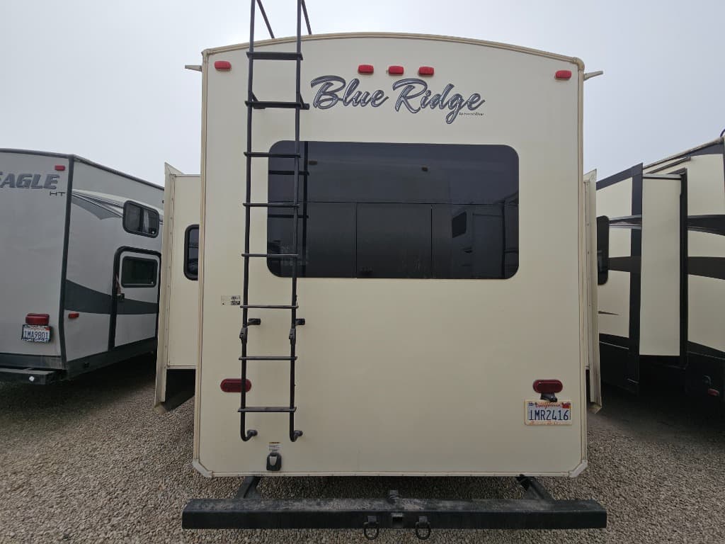 2016 Forest River 2016 Forest River Cardinal Blue Ridge - thumbnail 4