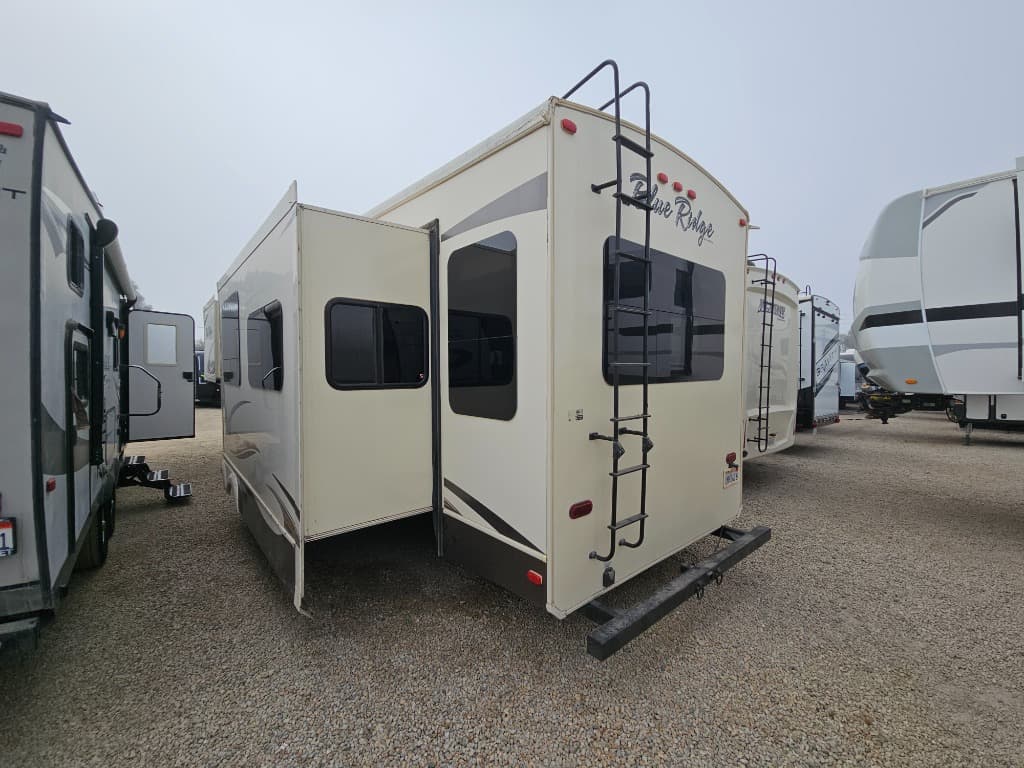 2016 Forest River 2016 Forest River Cardinal Blue Ridge - thumbnail 5