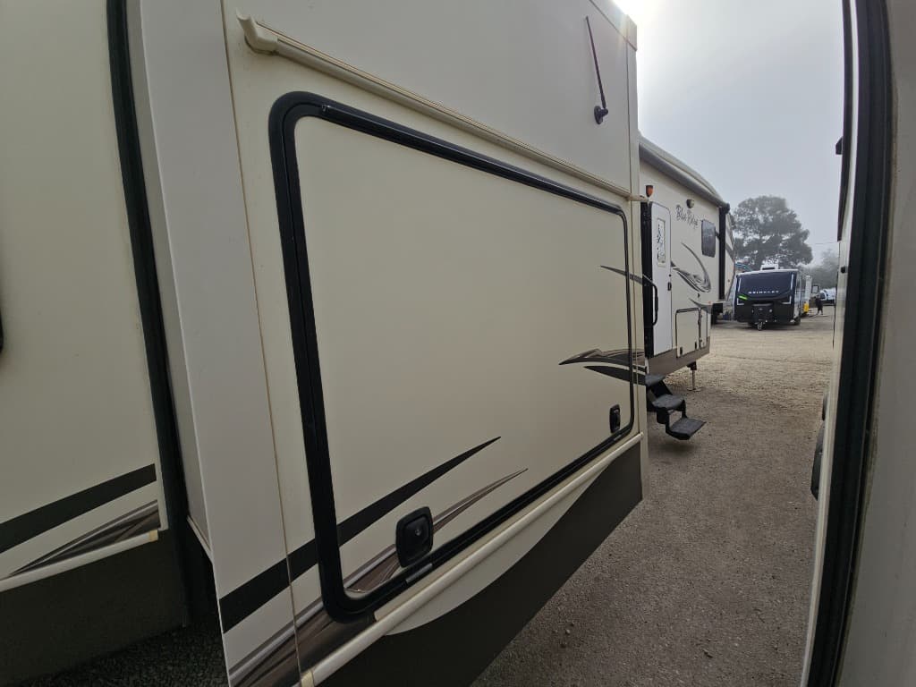 2016 Forest River 2016 Forest River Cardinal Blue Ridge - thumbnail 50