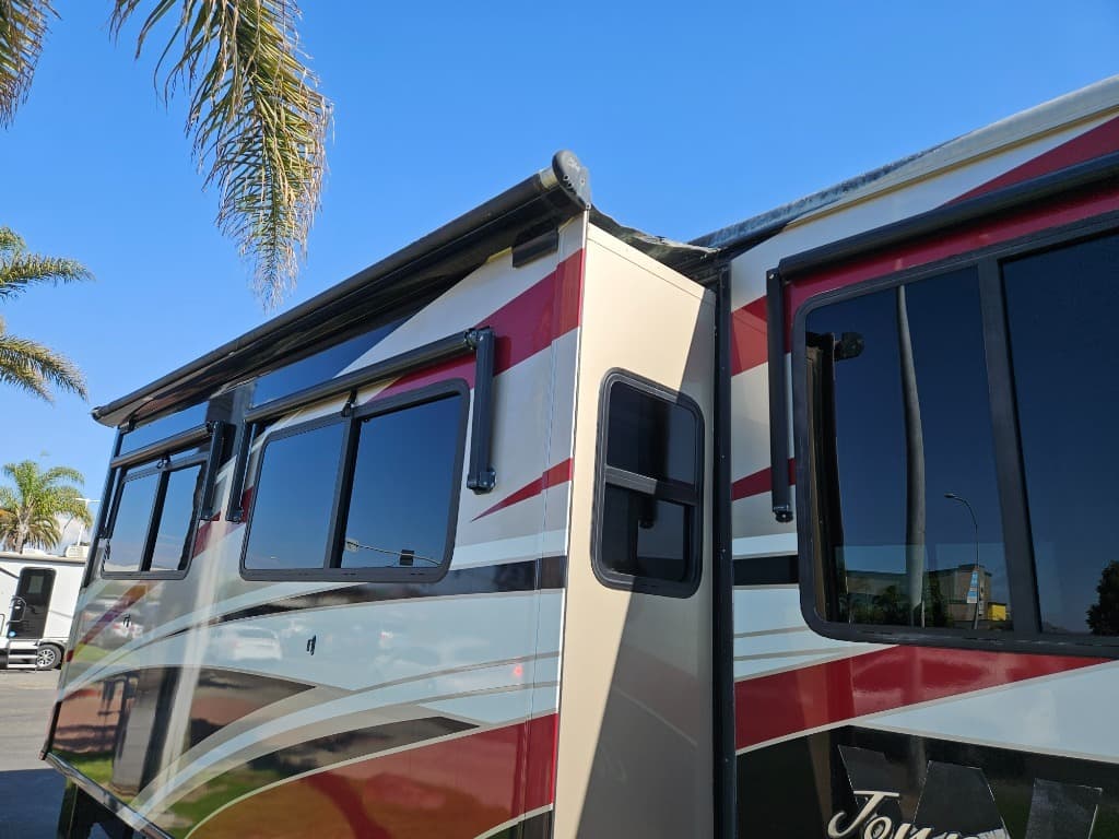 2010 Winnebago 2010 Winnebago Journey - thumbnail 20