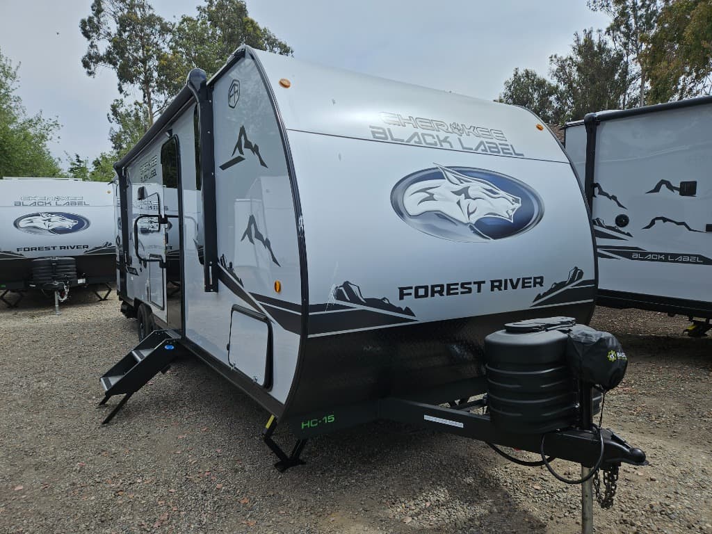 2025 Forest River 2025 Forest River Cherokee Grey Wolf Black Label - image 1