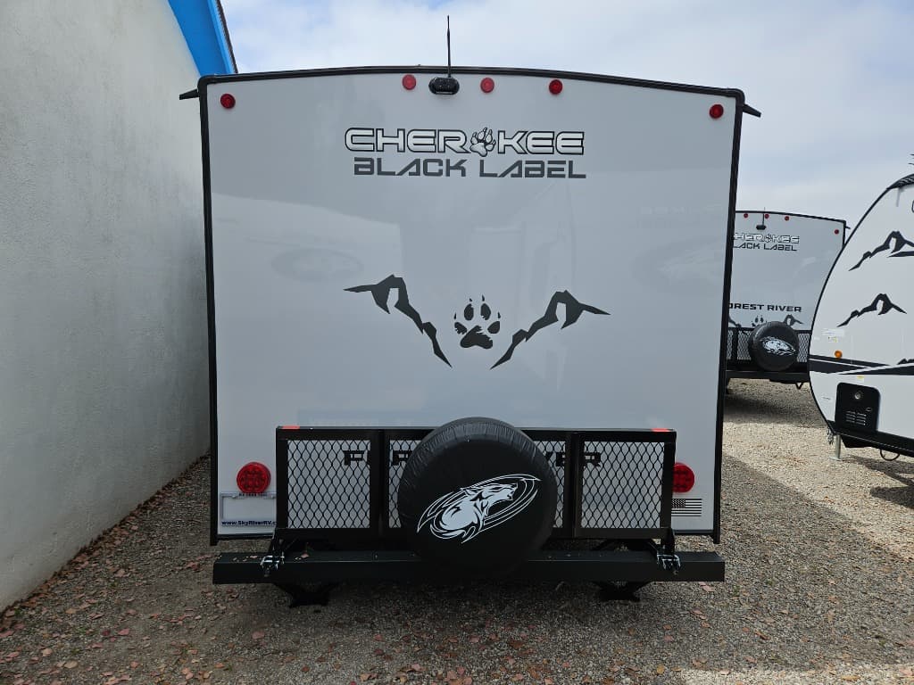 2025 Forest River 2025 Forest River Cherokee Grey Wolf Black Label - thumbnail 3