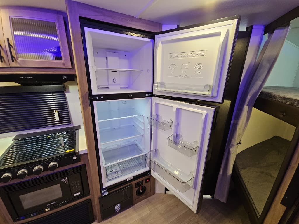 2025 Forest River 2025 Forest River Cherokee Grey Wolf Black Label - thumbnail 22