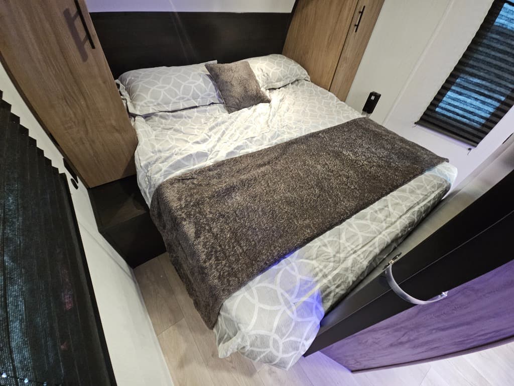 2025 Forest River 2025 Forest River Cherokee Grey Wolf Black Label - thumbnail 31