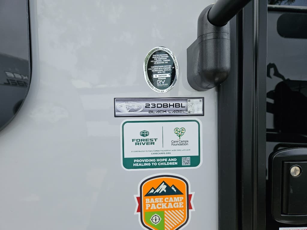 2025 Forest River 2025 Forest River Cherokee Grey Wolf Black Label - thumbnail 39