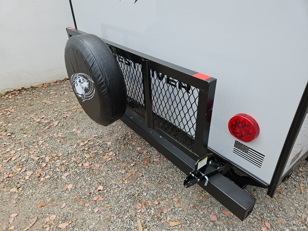 2025 Forest River 2025 Forest River Cherokee Grey Wolf Black Label - thumbnail 44