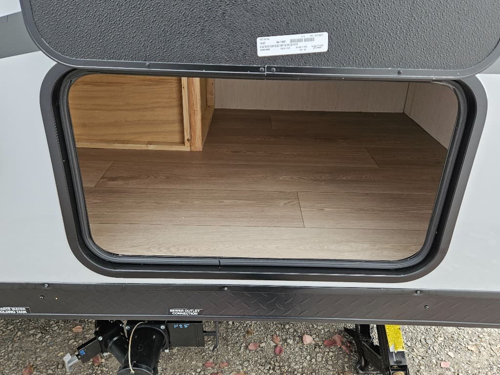 2025 Forest River 2025 Forest River Cherokee Grey Wolf Black Label - thumbnail 46