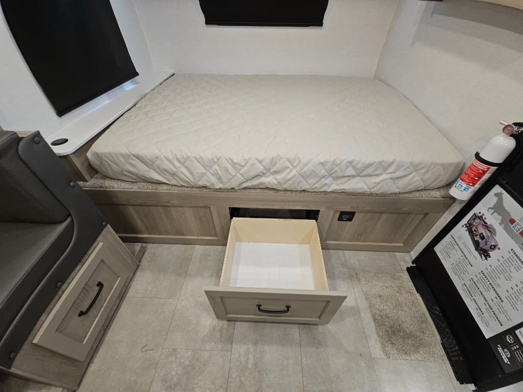 2025 Forest River 2025 Forest River Flagstaff E-Pro - thumbnail 30