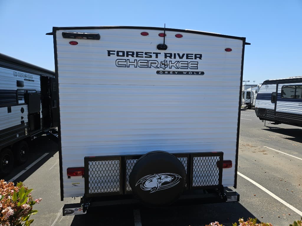 2025 Forest River 2025 Forest River Cherokee - thumbnail 4