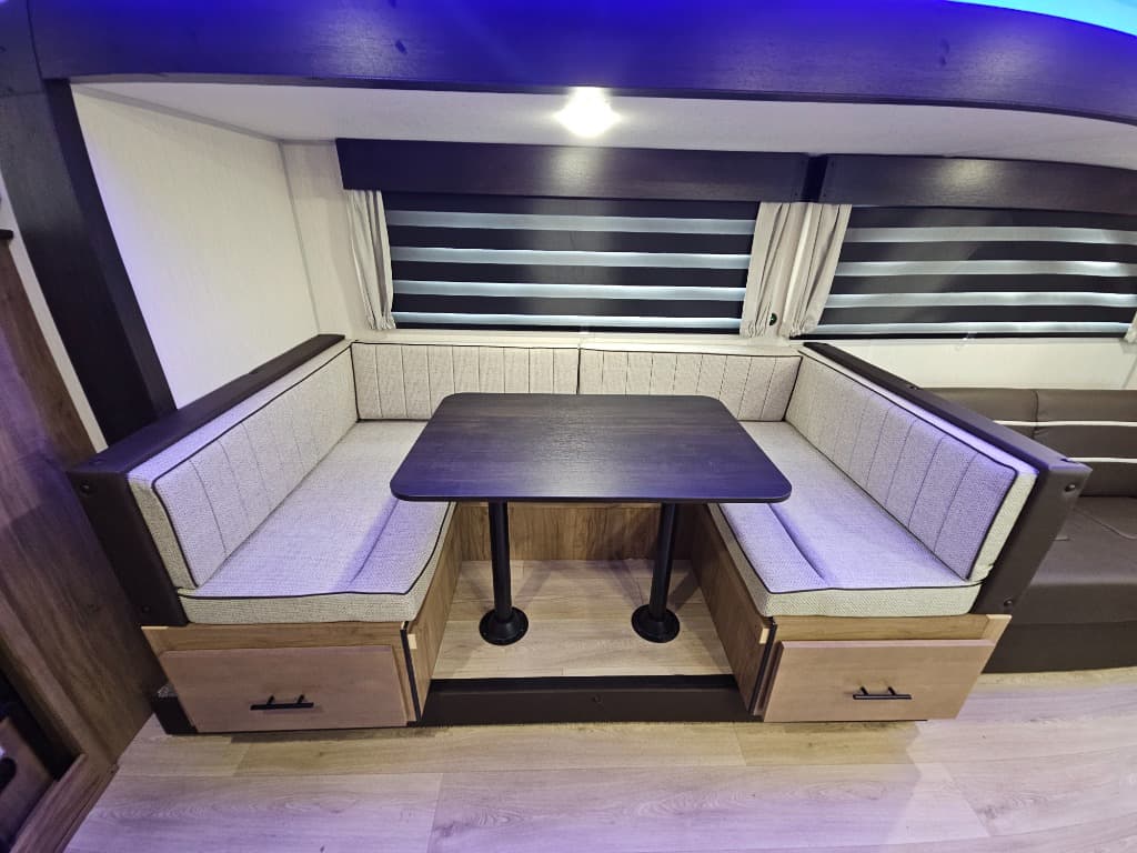 2025 Forest River 2025 Forest River Cherokee - thumbnail 13