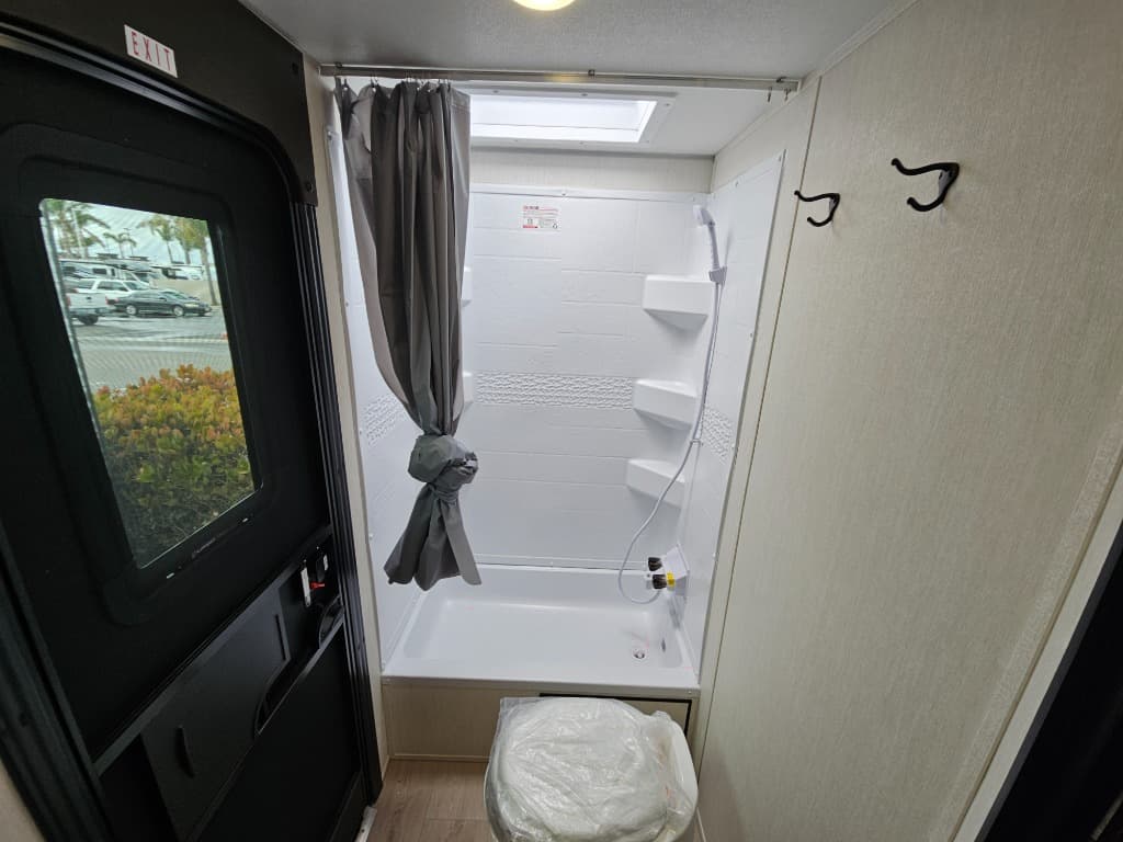 2025 Forest River 2025 Forest River Cherokee - thumbnail 20