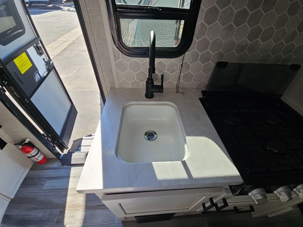 2024 Jayco 2024 Jayco Jay Feather - thumbnail 28