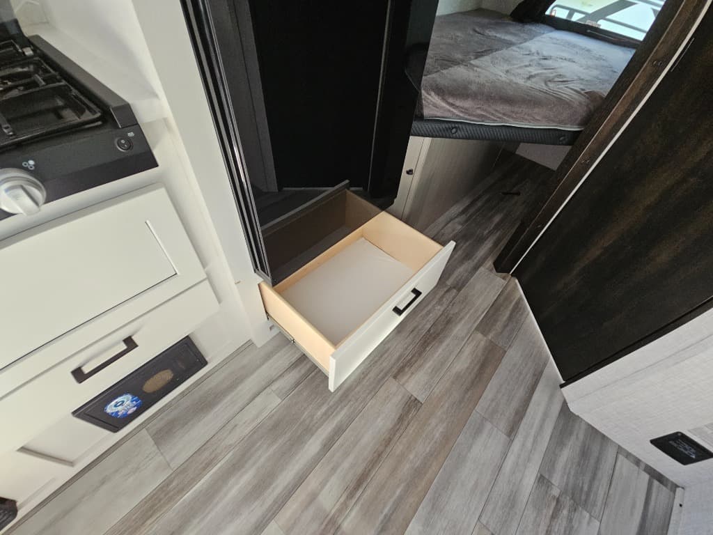 2024 Jayco 2024 Jayco Jay Feather - thumbnail 30