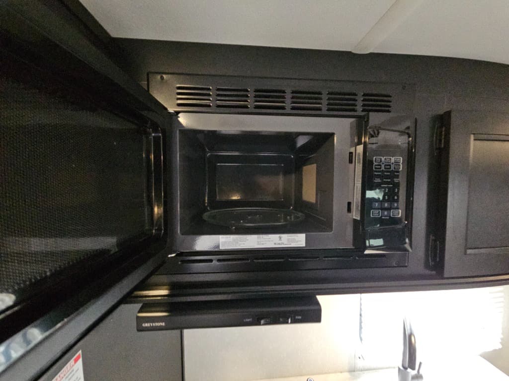 2021 Forest River 2021 Forest River Cherokee Wolf Pup - thumbnail 14