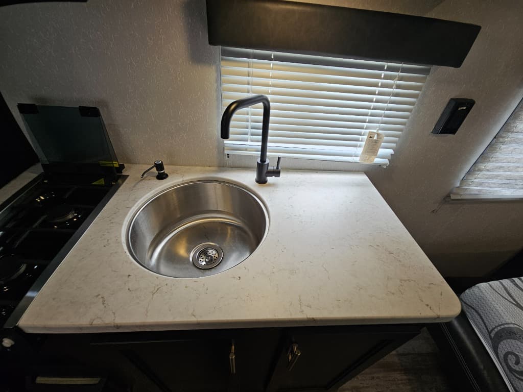 2021 Forest River 2021 Forest River Cherokee Wolf Pup - thumbnail 17