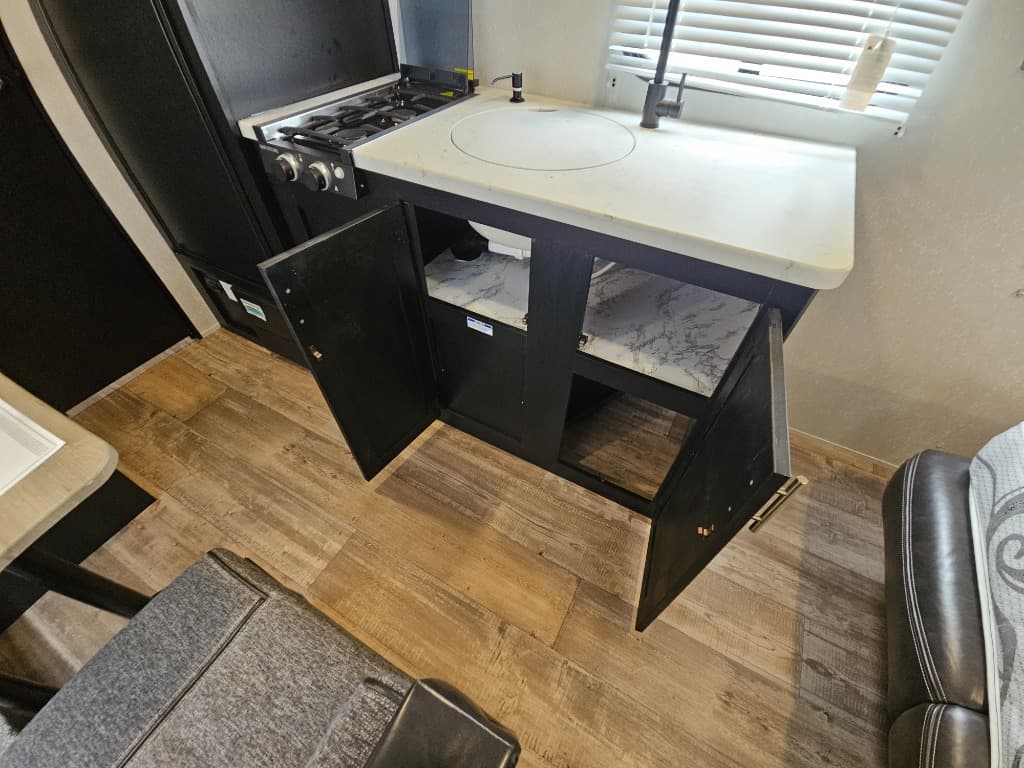 2021 Forest River 2021 Forest River Cherokee Wolf Pup - thumbnail 18