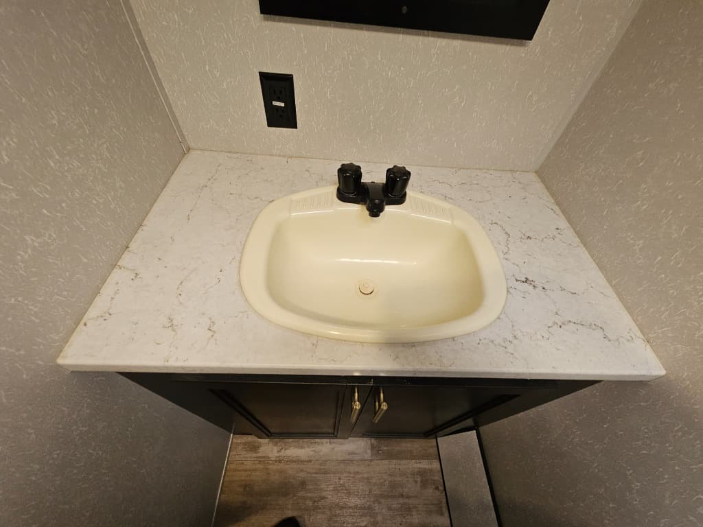 2021 Forest River 2021 Forest River Cherokee Wolf Pup - thumbnail 24