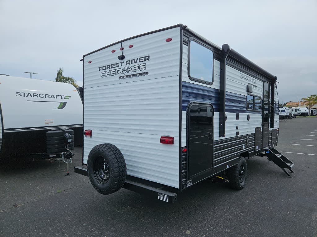 2025 Forest River 2025 Forest River Cherokee Wolf Pup - thumbnail 3