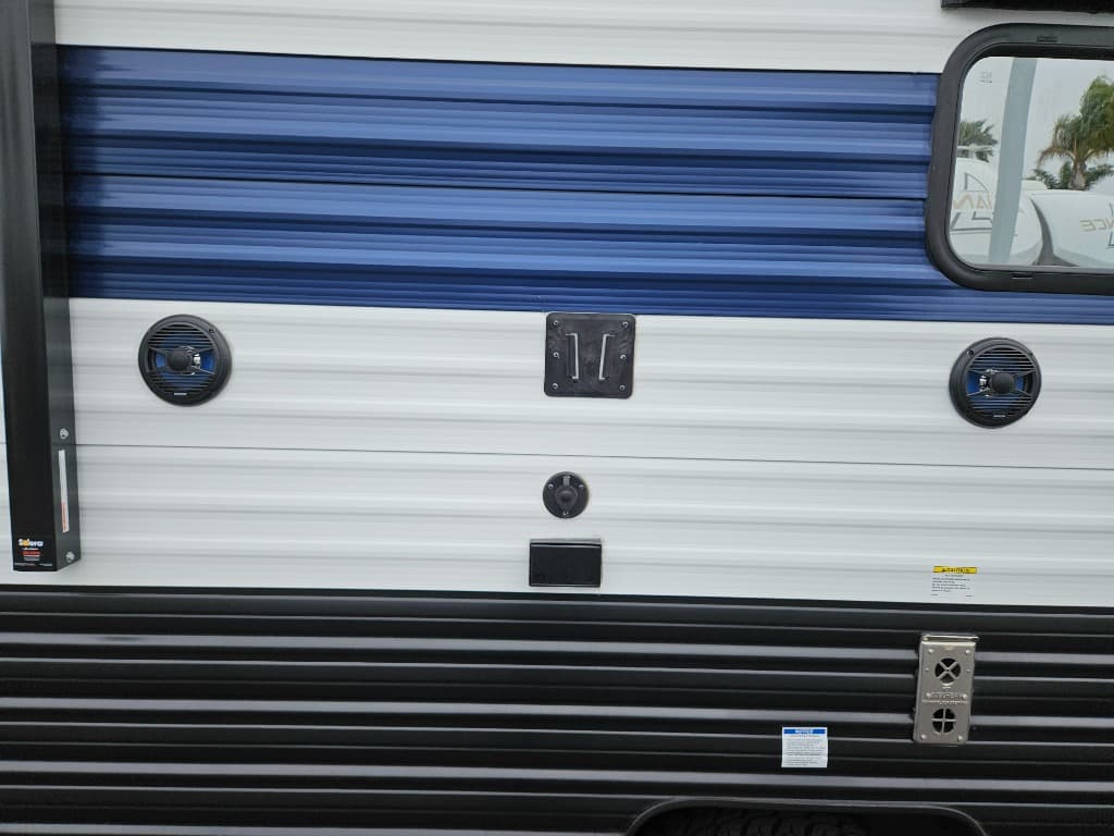 2025 Forest River 2025 Forest River Cherokee Wolf Pup - thumbnail 39