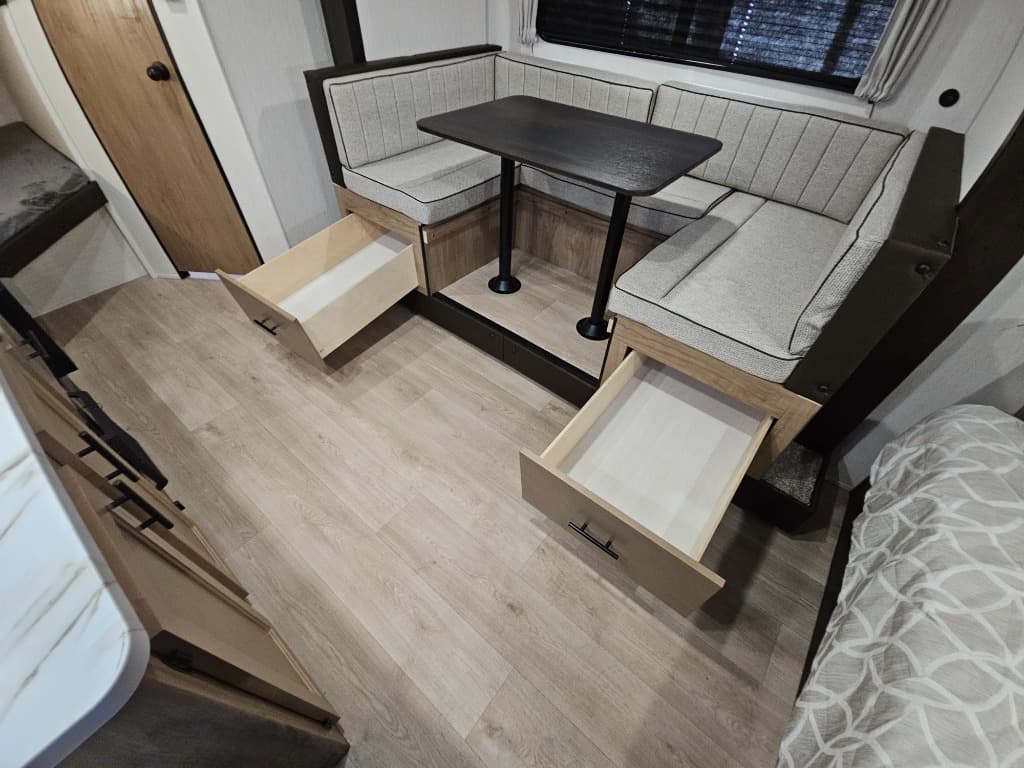 2025 Forest River 2025 Forest River Cherokee Wolf Pup - thumbnail 12